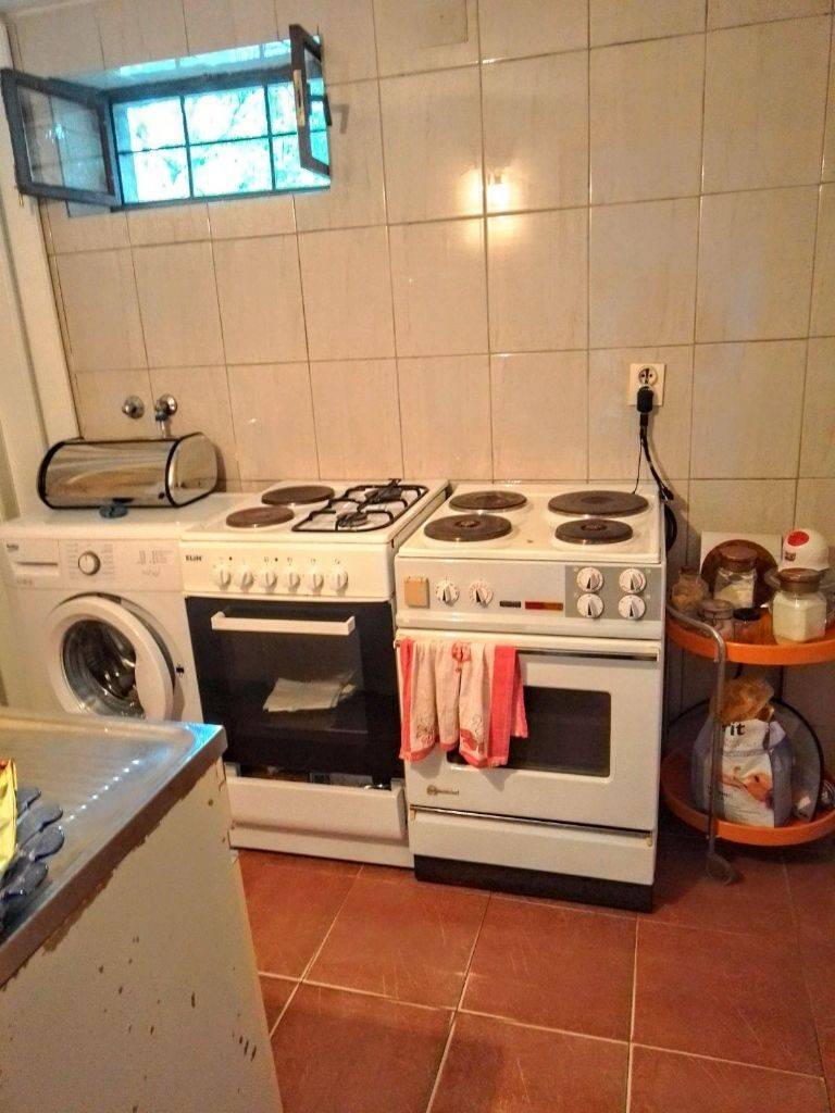 Kuća na Udovičkom putu sa 30 ari placa - Prikaz 3