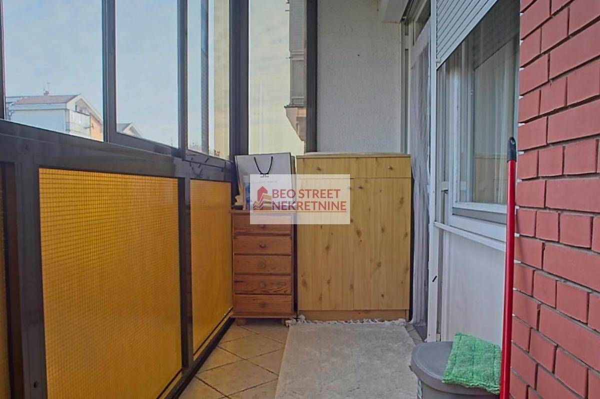 - palilula sf 2633, Bratstva I jedinstva - Prikaz 6