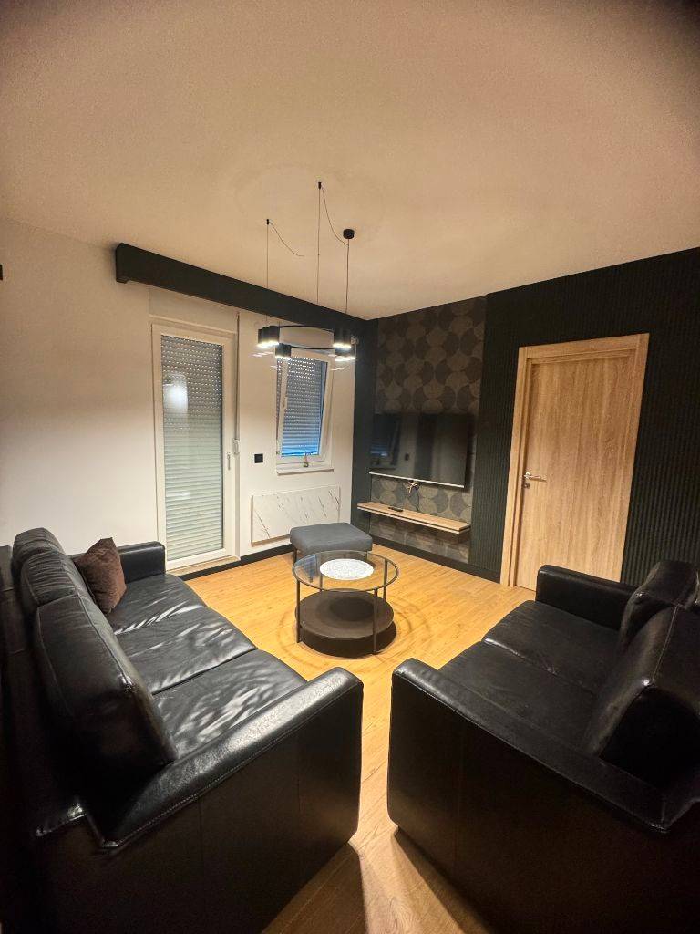 4 stan za izdavanje — Ulica Patrijarha Pavla, 9, Kaluđerica, Grocka, Beograd, 63 m², 650 €