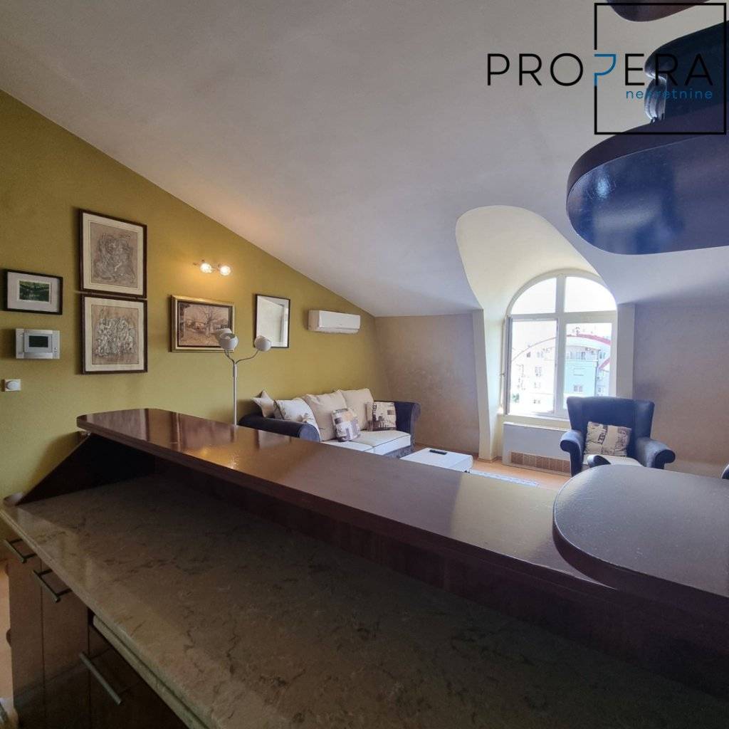 Fotografija stana 2 od 14
