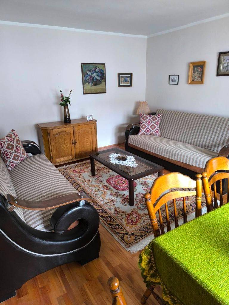Kuća – Opština Pećinci, Sremski upravni okrug