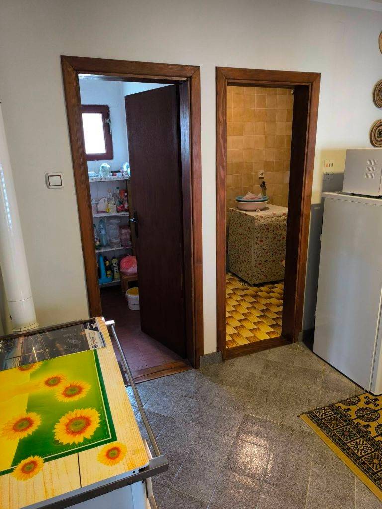 Kuća – Opština Pećinci, Sremski upravni okrug - Prikaz 5