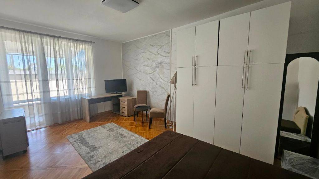 Apartment in Beograd, MZ Topčidersko brdo-Senjak, Savski venac - Više