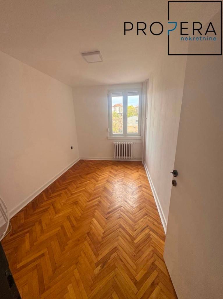 Fotografija stana 3 od 14