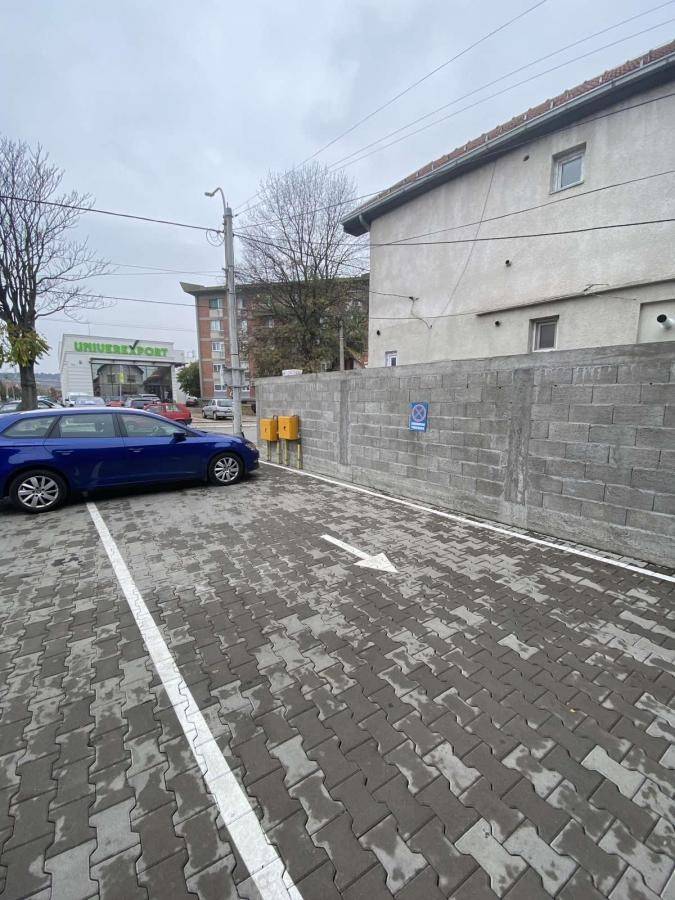 IZDAVANJE POSLOVNOG PROSTORA IDEALNO ZA TEHNIČKI PREGLED ILI AUTO-SERVIS - Prikaz 3
