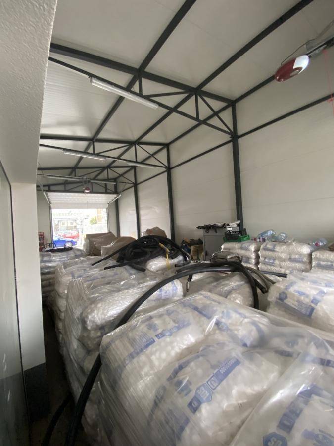 IZDAVANJE POSLOVNOG PROSTORA IDEALNO ZA TEHNIČKI PREGLED ILI AUTO-SERVIS - Prikaz 5