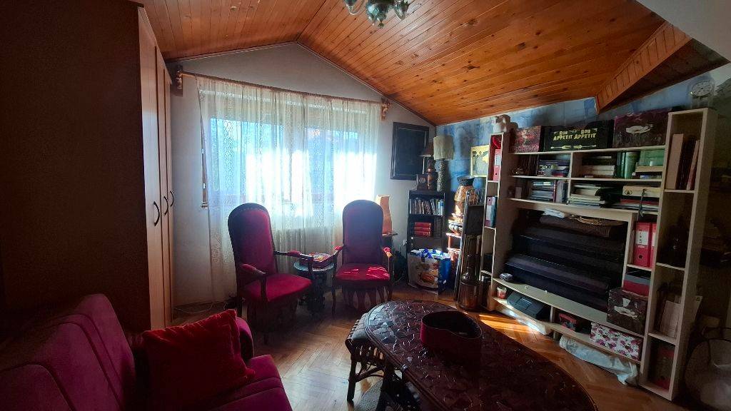 Mirijevo, kod pijace i OŠ Pavle Savić, komforan porodični stan, cg, lift, uknjižen - Prikaz 2