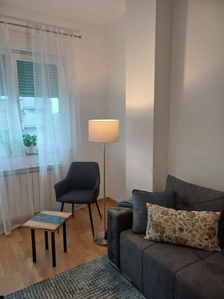 Fotografija stana 1 od 14