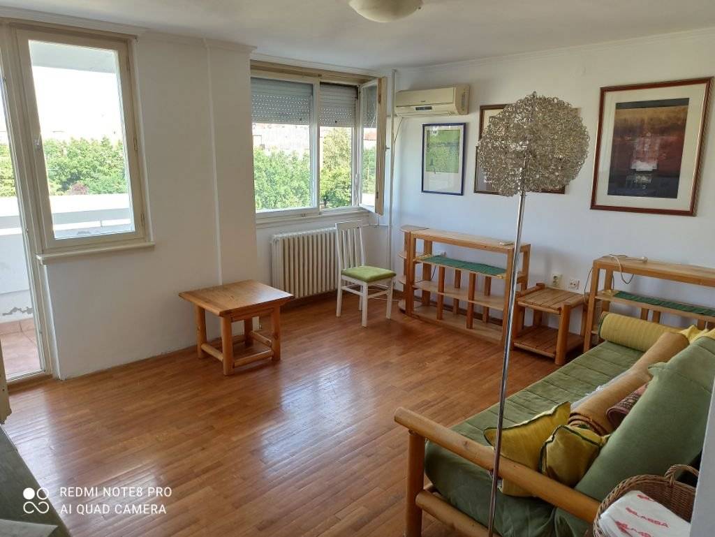 Fotografija stana 1 od 18