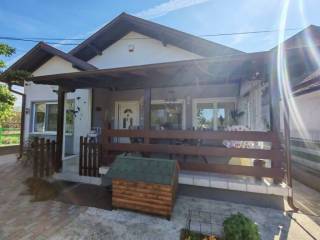 KUCA Dunavska 139m2, + 89m2, plac 12,96a, 107.000