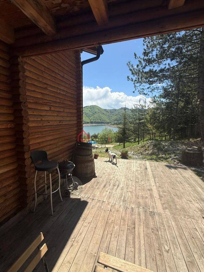 Kuća na Tari sa pogledom na Zaovinsko jezero! - Više