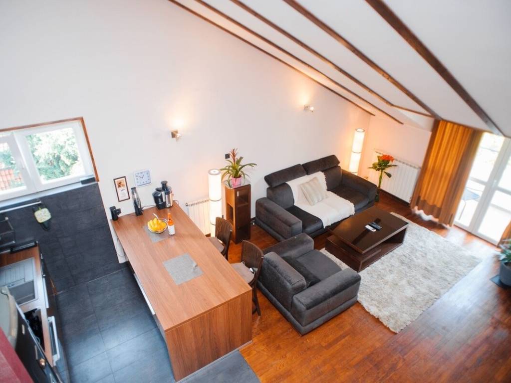 DNEVNA SOBA