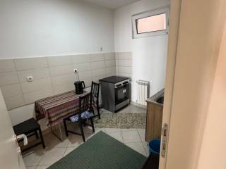 KUHINJA SA TRPEZARIJOM