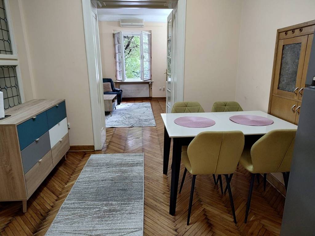 TRPEZARIJA