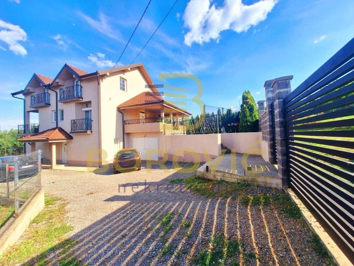 Železnik, 347 m², 8 ari placa, lux