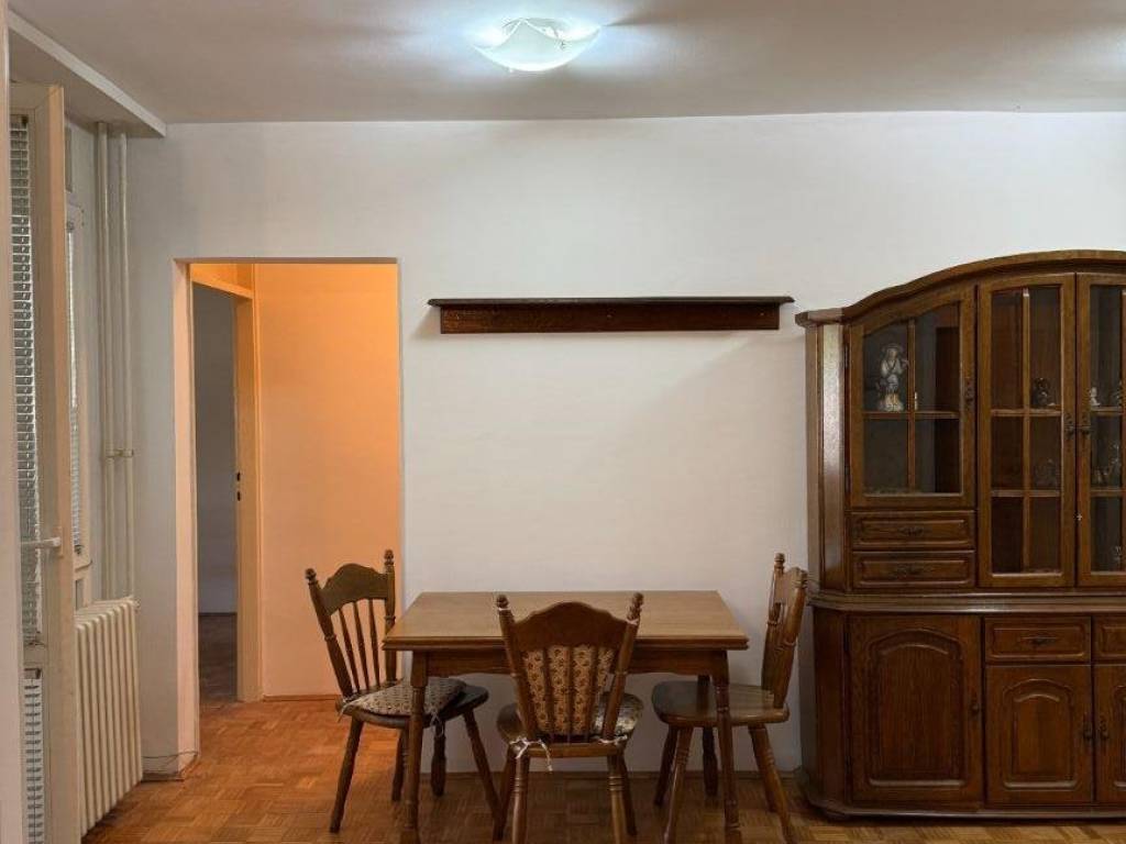 TRPEZARIJA