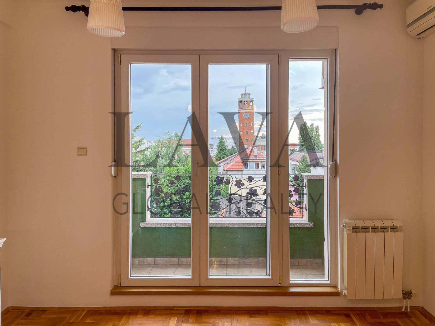 Gvozdićeva 15, Lipov lad, Zvezdara, Beograd - 3