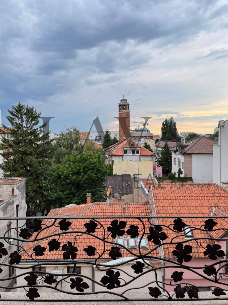 Gvozdićeva 15, Lipov lad, Zvezdara, Beograd - 5