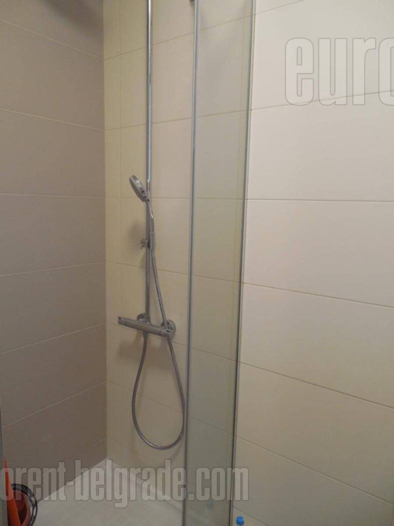 #36637, Izdavanje, Stan, KALENIĆ, 2600 EUR - Prikaz 6