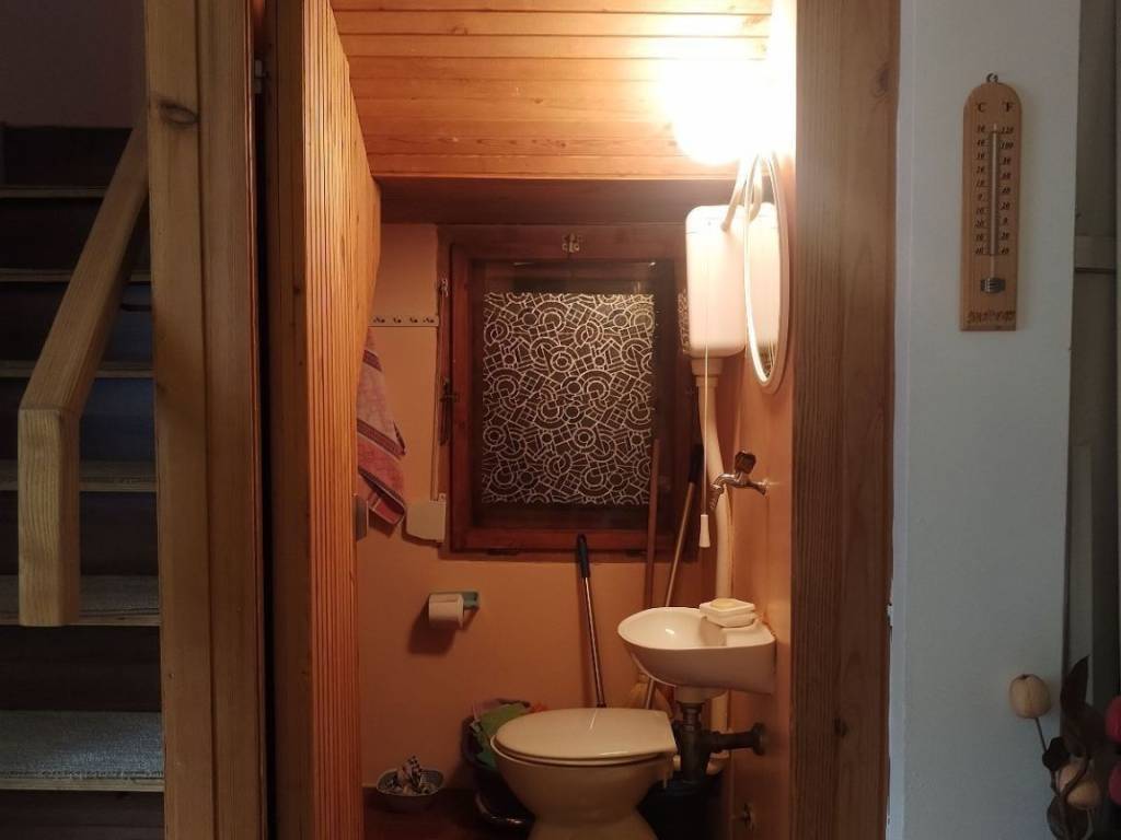 WC у приземљу