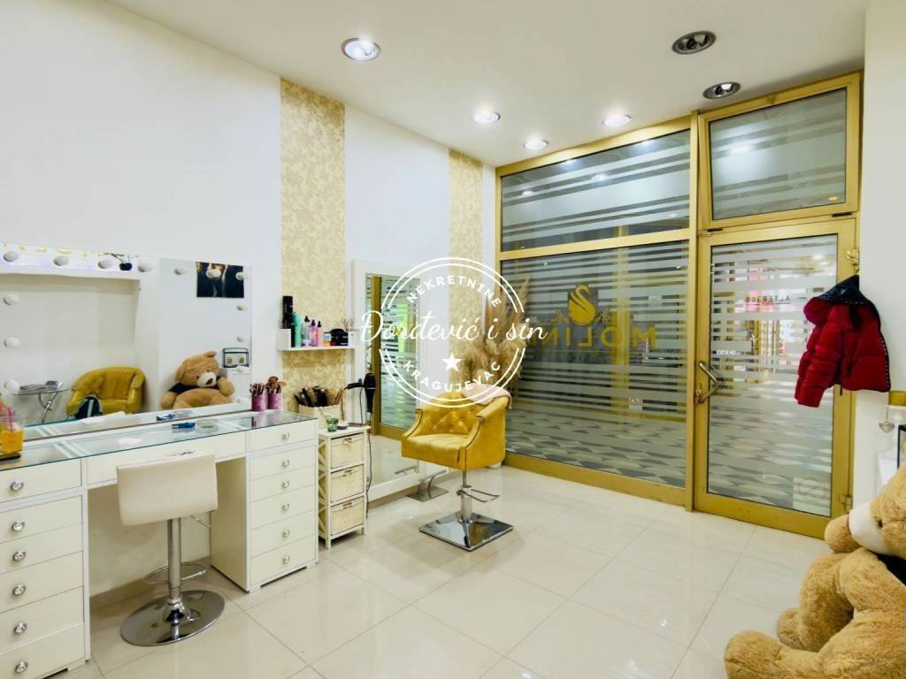 CENTAR TC Radnički Lokal 23 m²