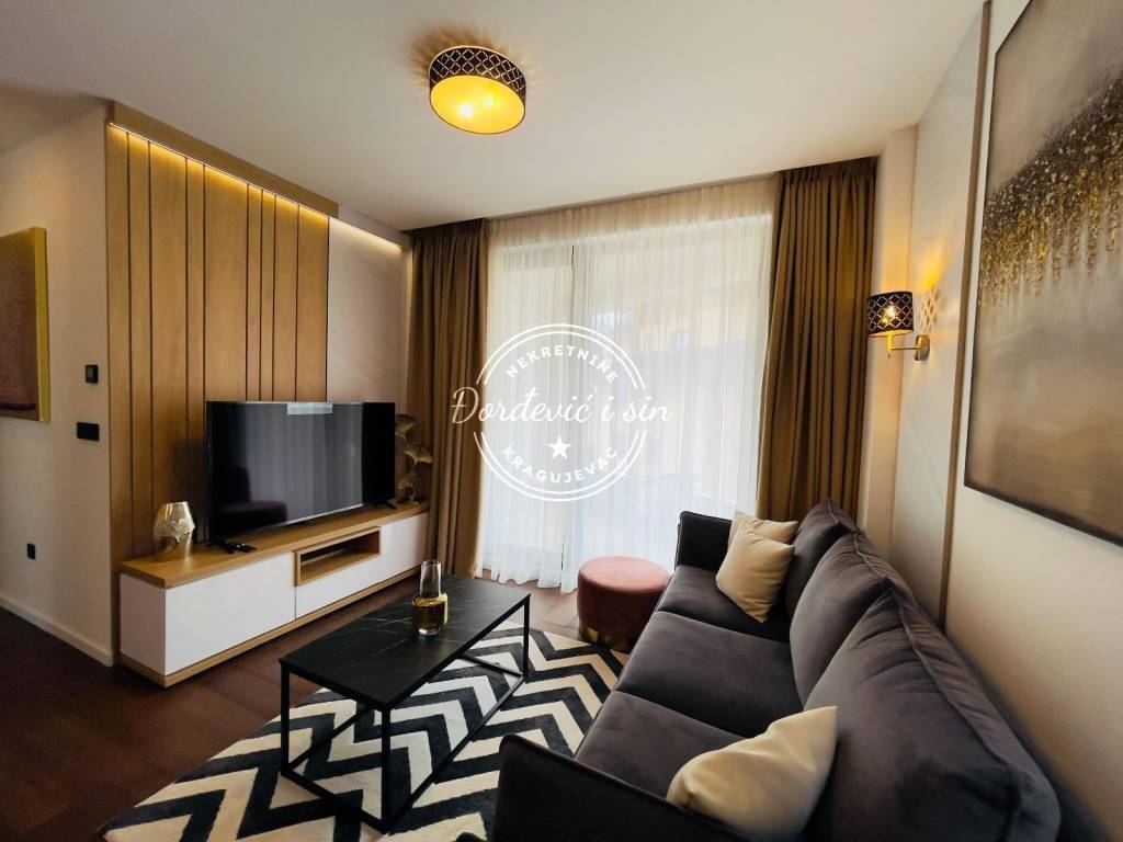 ZLATIBOR Jednoiposoban stan 44 m² LUX Opremljen - Prikaz 3