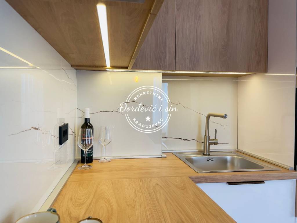 ZLATIBOR Jednoiposoban stan 44 m² LUX Opremljen - Prikaz 4