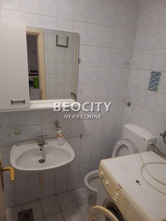 Apartment in Novi Sad - Više