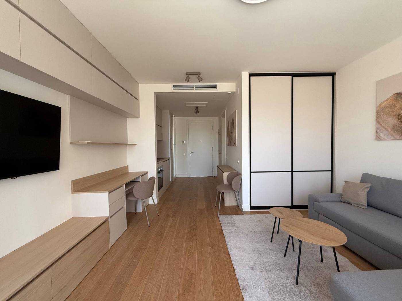 1 stan za izdavanje — Ulica Omladinskih brigada, Stari Aerodrom, Novi Beograd, Beograd, 33 m², 700 €