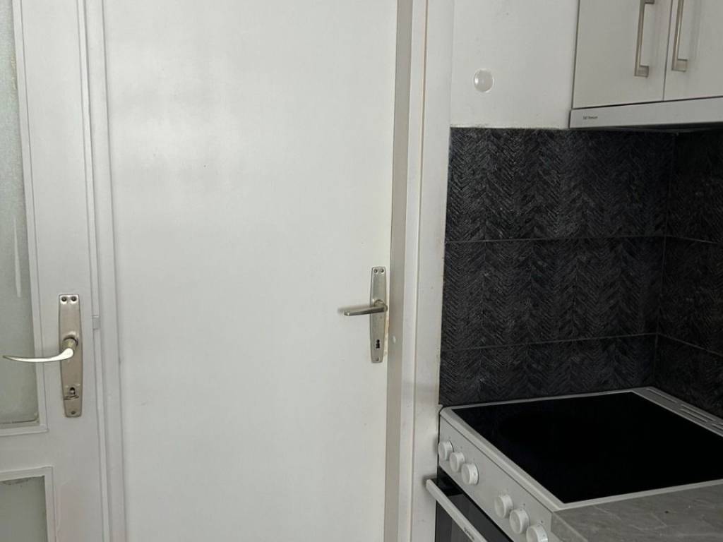 KUHINJA SA TRPEZARIJOM