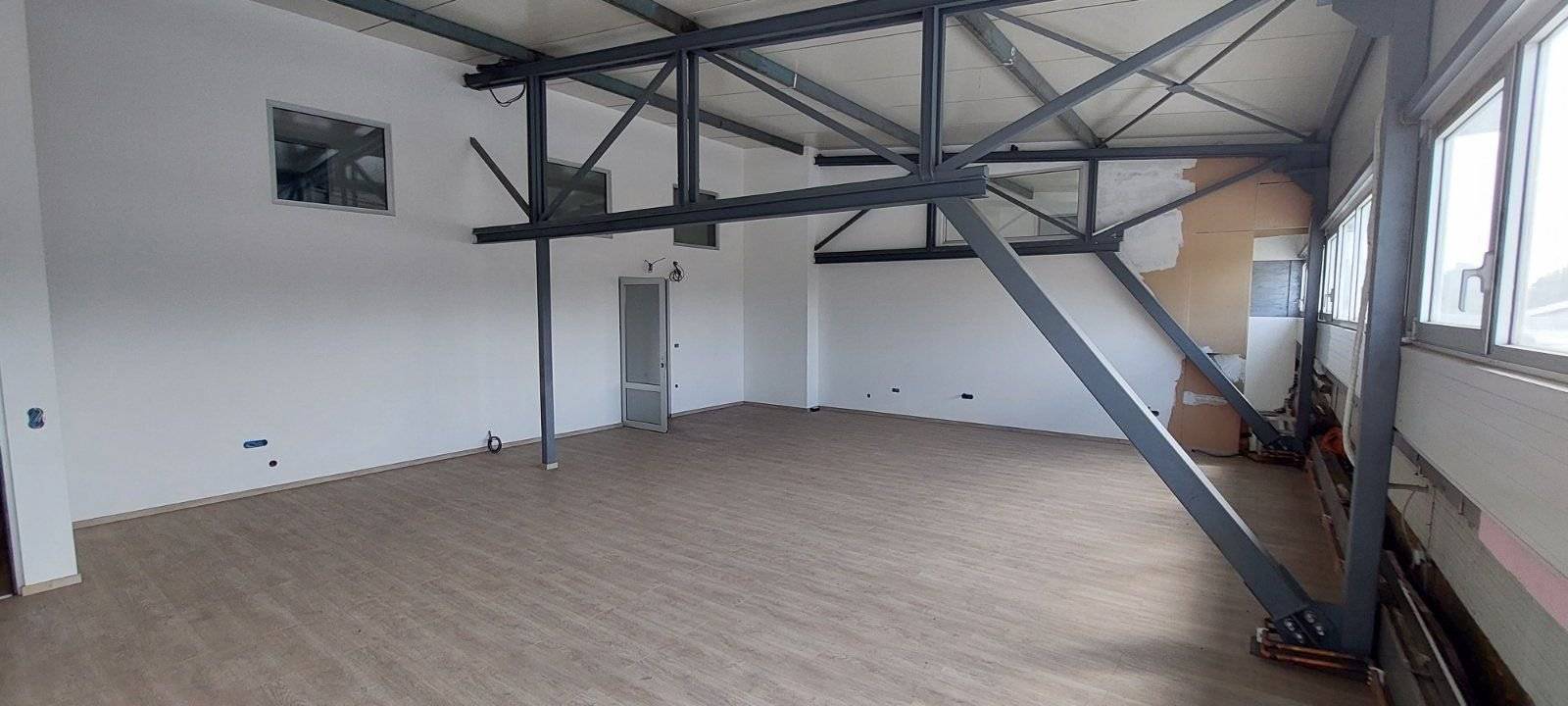 WWW.AGENCIJAVILA.RS ID 16114-1 - Više