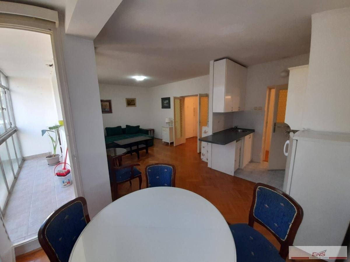 Fotografija stana 6 od 19