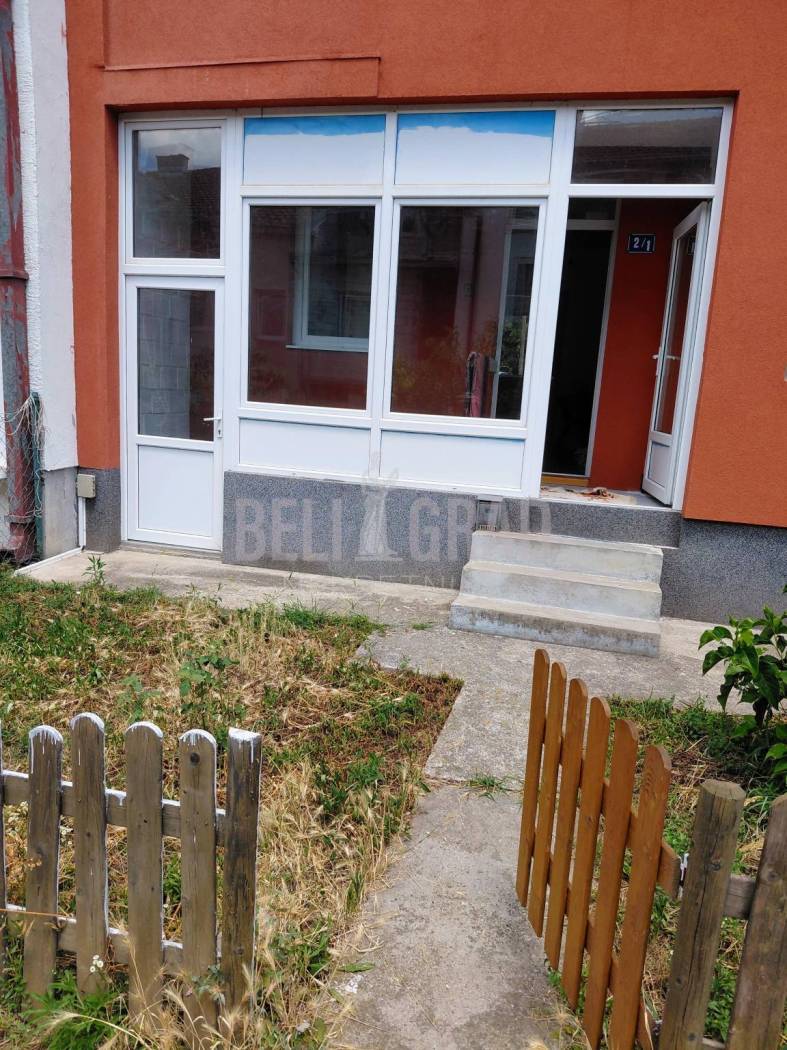 Odlična ponuda, stan bašta parking – pohled 2