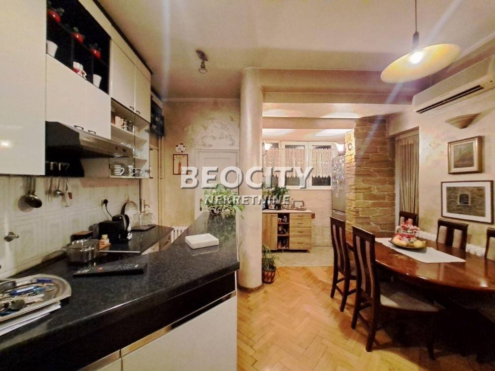 Apartment in Beograd, Čubura, Vračar - Više