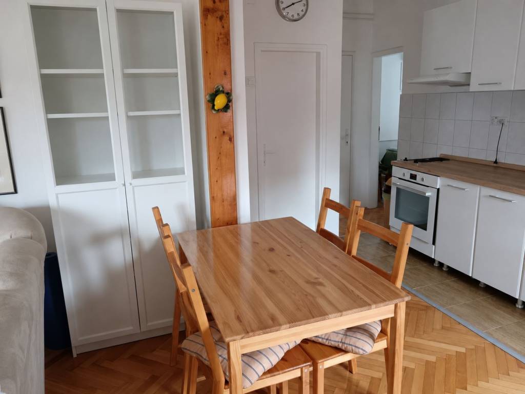 TRPEZARIJA