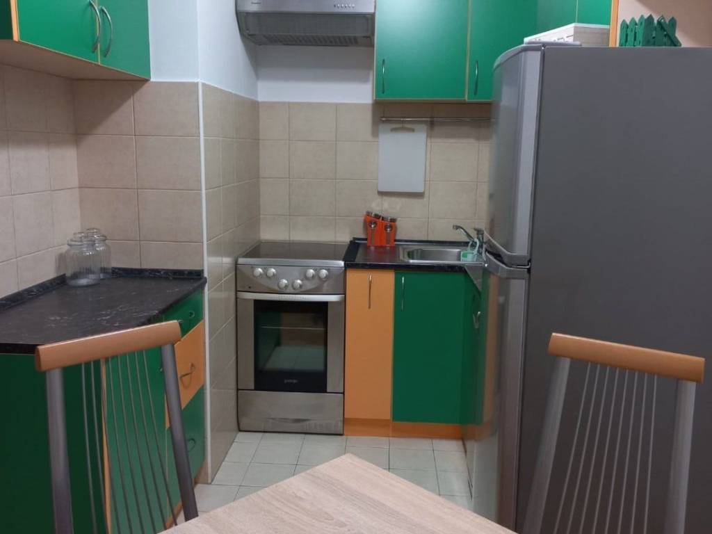KUHINJA SA TRPEZARIJOM