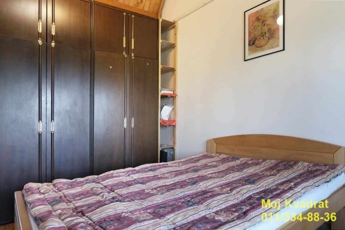 Čukarica, Cerak Vinogradi - Cerski venac, 83 m², Cerski venac - Više