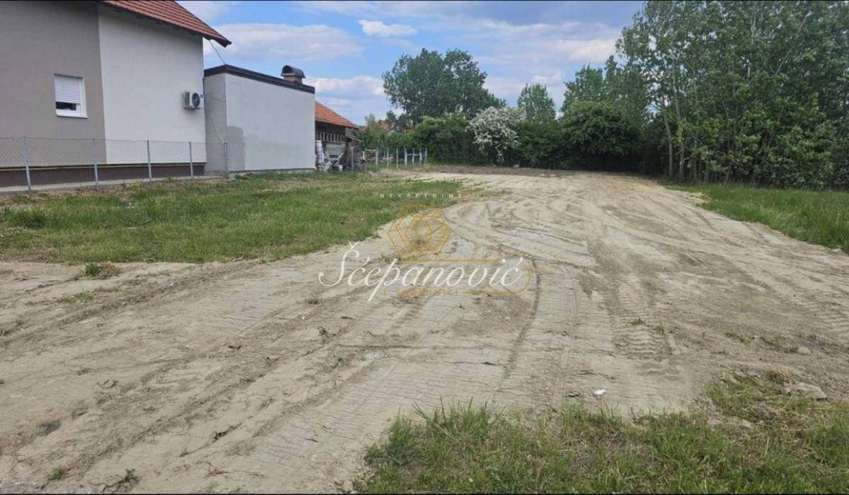 Novi Sad, Veternik, Zemljište, 662ari, 89000 EUR - Prikaz 2