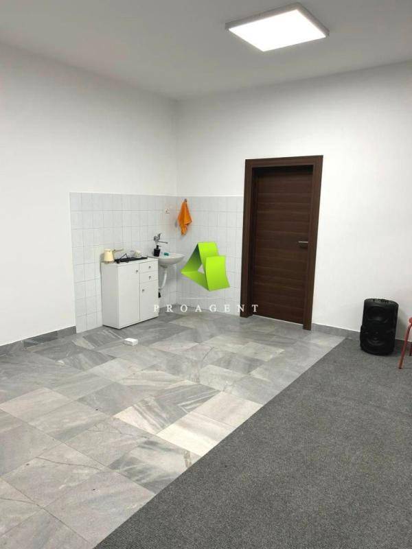 Poslovni prostor u Durlanu ID#8299 - Prikaz 2