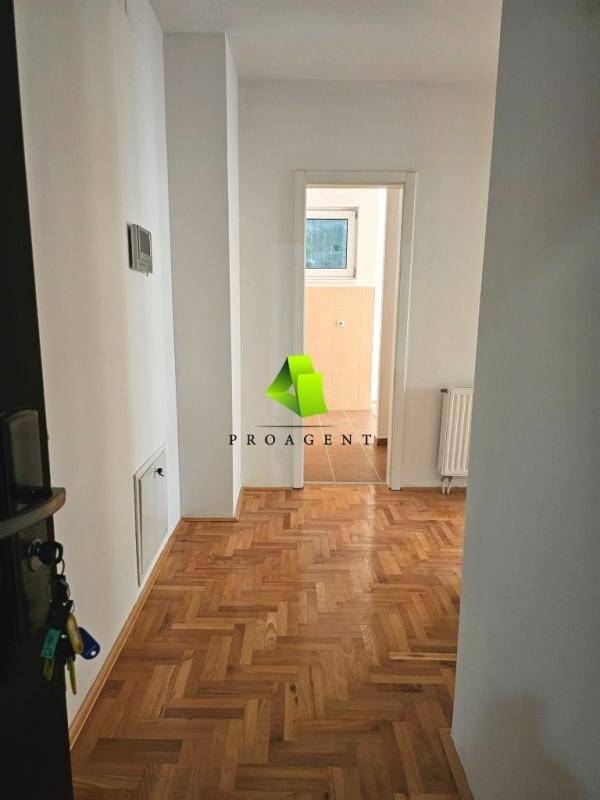 Neuseljavan jednoiposoban stan u modernom stambenom kompleksu na atraktivnoj lokaciji na Bulevaru Nemanjića ID#7246 - Prikaz 6