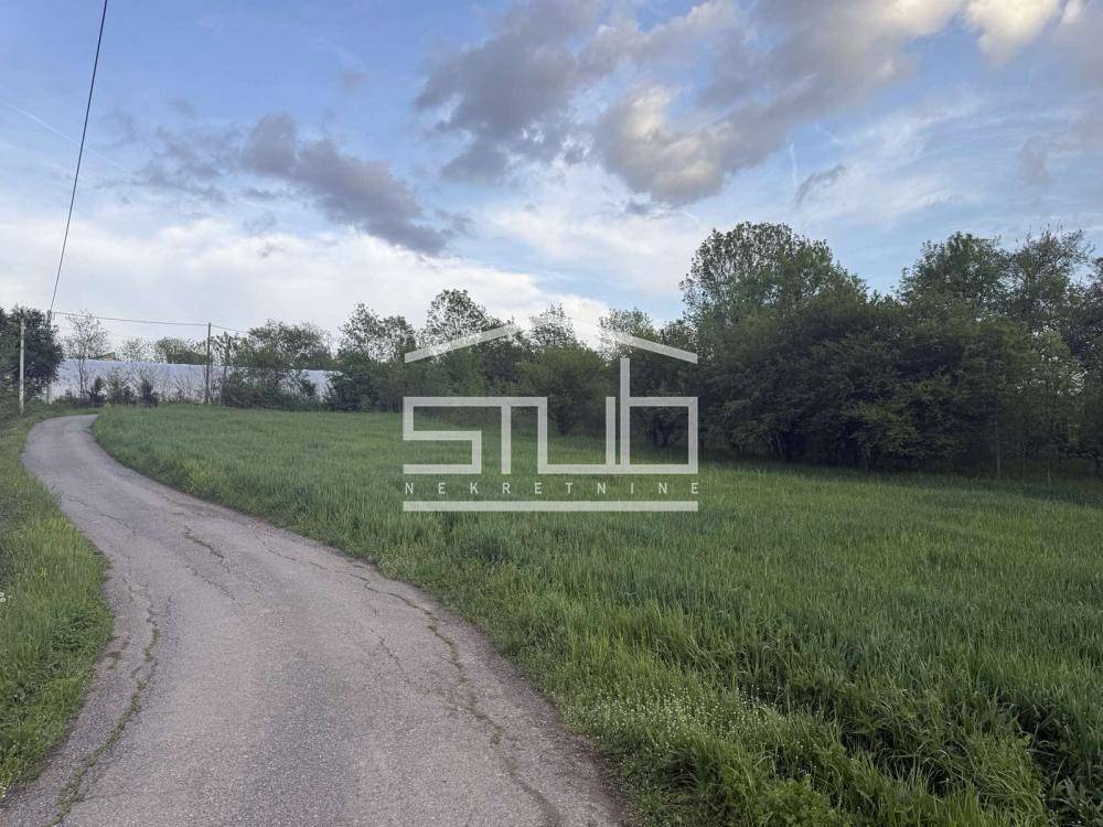 Građevinski plac, 24 ari, Kosmaj ID#1316 - Više