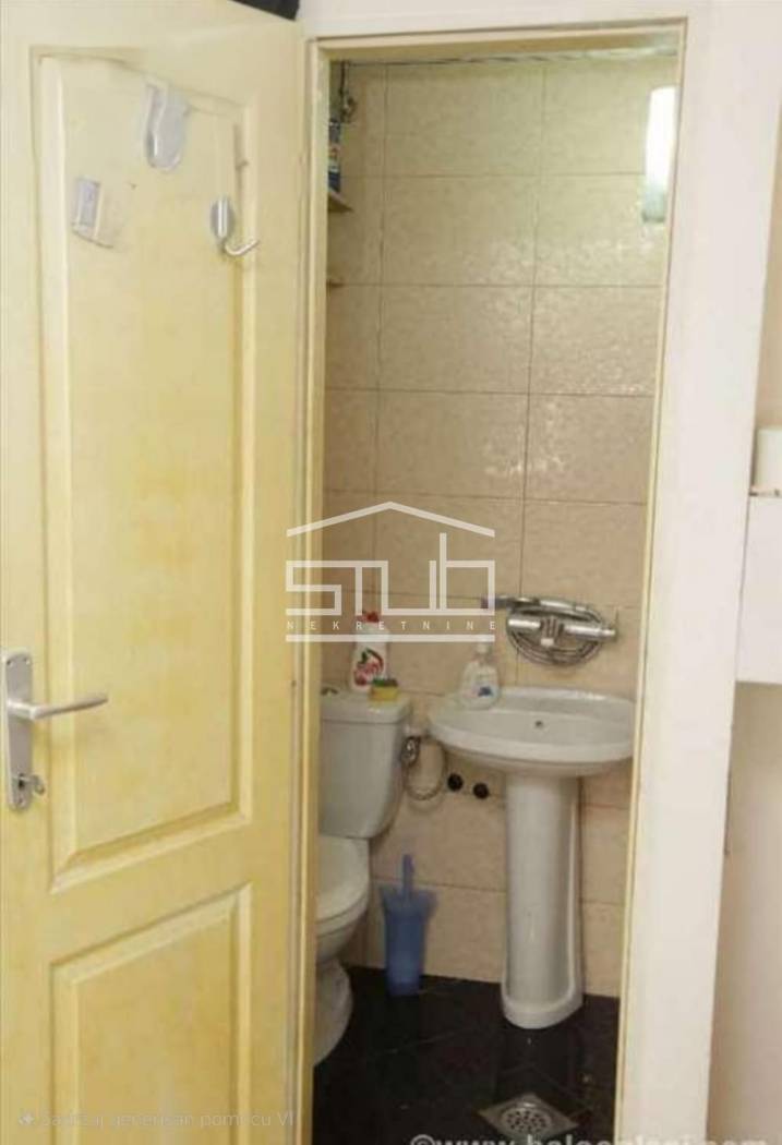 Uknjižen lokal, izlog, strogi centar Beograda, prodaja! ID#1428 - Više