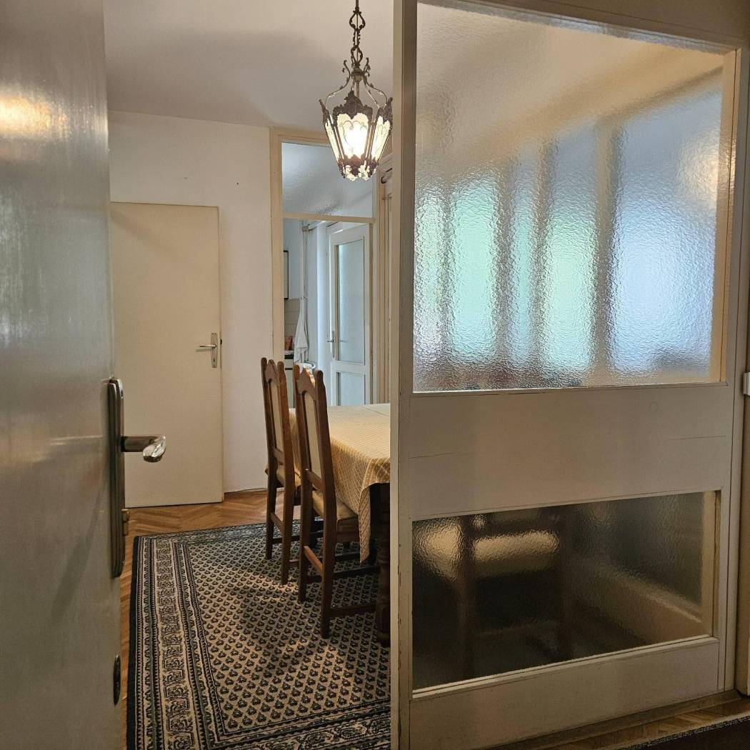 Apartment in Gradska opština Zemun, Sutjeska, Zemun - Prikaz 2