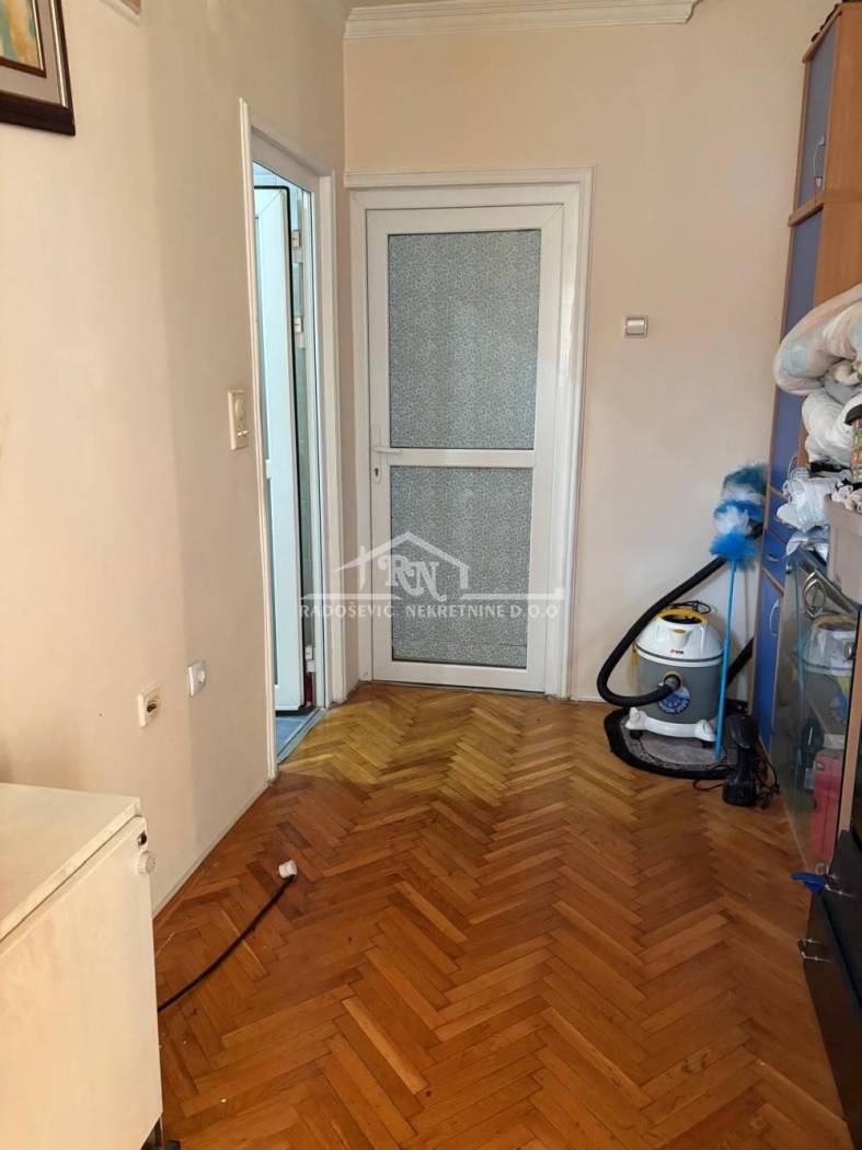 Petlovo brdo, Gočka, 62 m²+25 m², 1 ar dvorišta ID#1640 – pohled 4