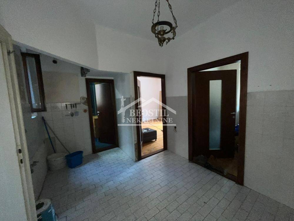Smederevo - centar - 2.0 ID#25400 - Više