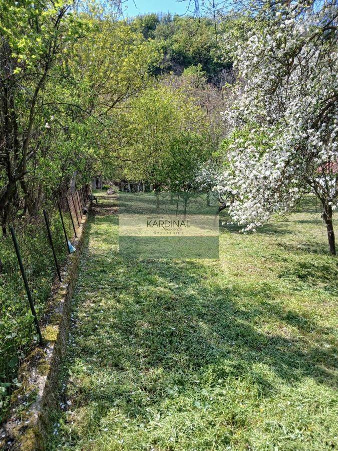 Odličan plac 13.8 ari sa strujom i vodom Miloševo (Jagodina) - Prikaz 2