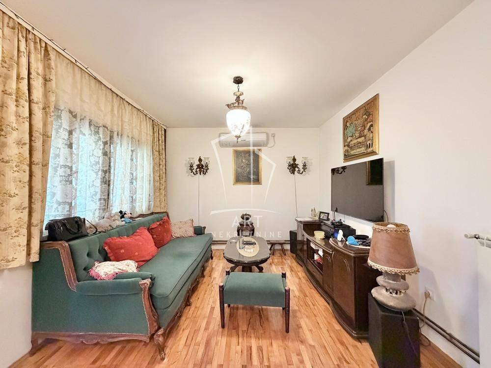 Kuća – Beograd - Prikaz 2