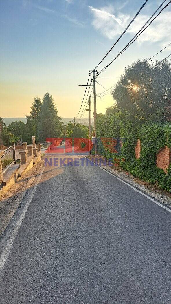 Pinosava, centar, Odličan građevinski plac pored puta - Prikaz 4