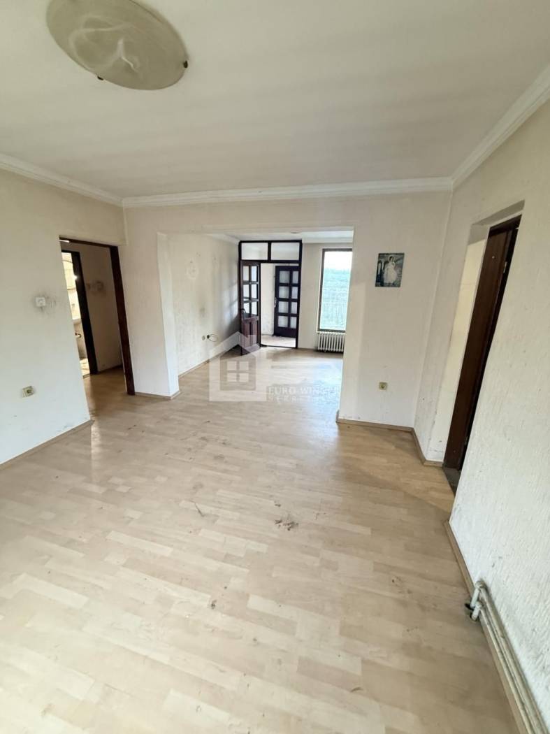 Kuća – Gradska opština Čukarica, Velika Moštanica