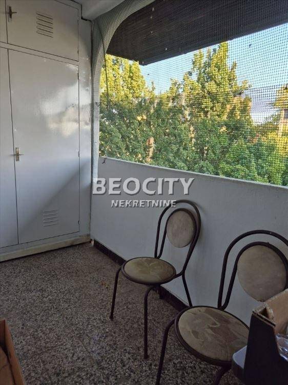 Stan – Novi Sad, Banatić, MZ Omaldinski pokret - Više